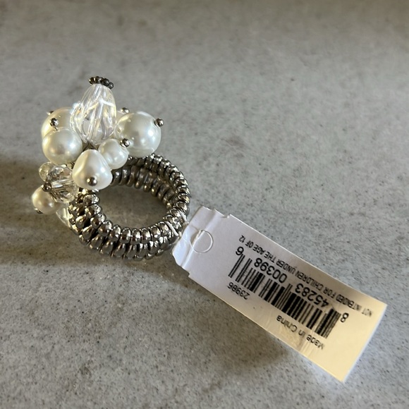 NWT ring - Picture 4 of 4